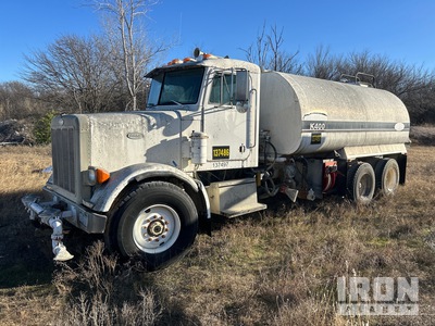 1998 Peterbilt 357 6x4 Camion à eau