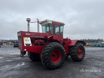 International 4568 جرار مفصلي