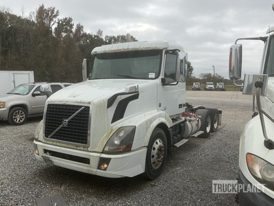 2016 Volvo VNL64T300 8x2 Day Cab Truck Tractor