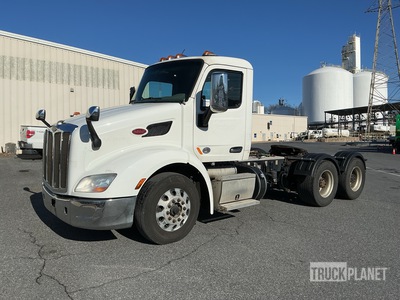 2018 Peterbilt 579 6x4 T/A Day Cab Truck Tractor