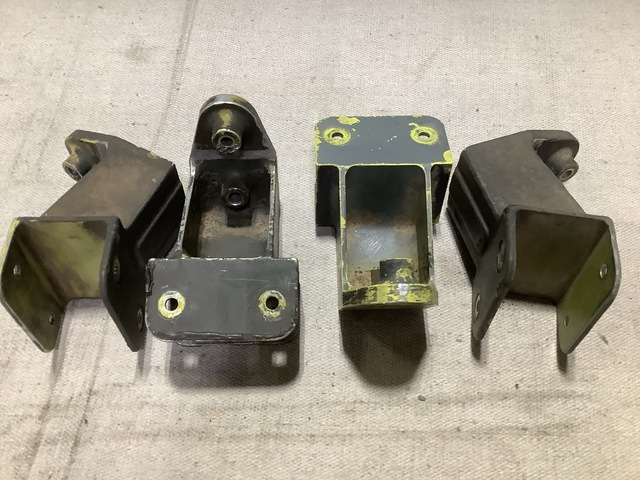 (4) Sikorsky 70217-02717-042 Sliding Door Hangers