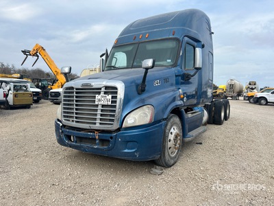 2011 Freightliner Cascadia 125 6x4 T/A Sleeper Truck Tractor