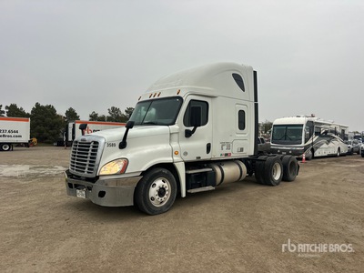 2016 Freightliner Cascadia 125 6x4 3- Achs Sattelzugmaschine mit Schlafkabine
