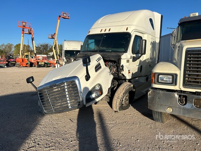 2016 Freightliner Cascadia 113 6x4 T/A Sleeper Truck Tractor (Inoperable)