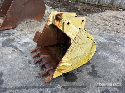 42 in Digging Excavator Bucket