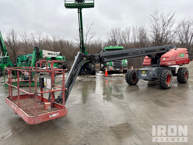 ELEVADOR TELESCóPICO 2016 SKYJACK 4WD SJ66T