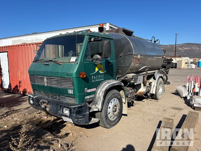 1993 Kenworth K300 4x2 Asphalt Spreader