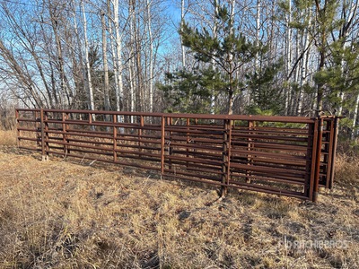 Quantity of (2) x 52 in Livestock Panel