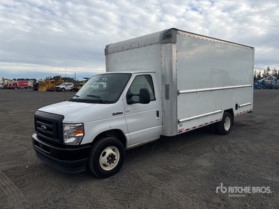 2022 Ford E350 4x2 Van Truck