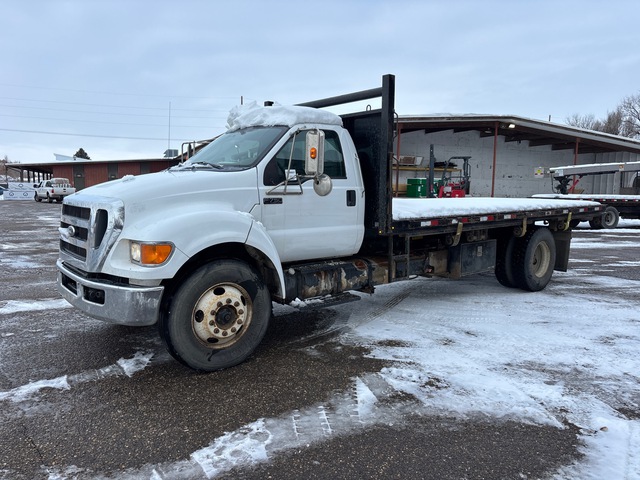 2013 Ford F-750 XL 4x2 Flatbed Dump Truck