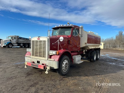 1995 Peterbilt 378 4000 gal 6x4 Camion à eau