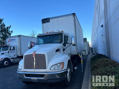 2016 Kenworth T270 4x2 شاحنة فان