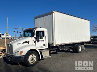 2015 Kenworth T270 4x2 شاحنة فان