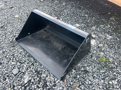 2021 Toro 22520 34 in General Purpose Mini Skid Steer Bucket - Fits Toro Dingo