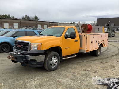 2013 GMC Sierra 3500HD 4x4 Utility Truck