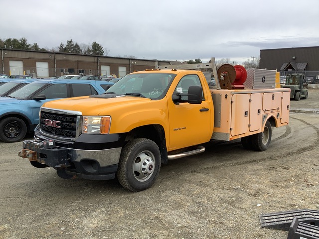 2013 GMC Sierra 3500HD 4x4 Utility Truck