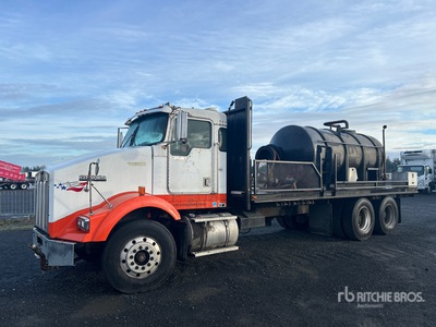 2000 Kenworth T800 1600 gal 6x2 Flatbed Water Truck