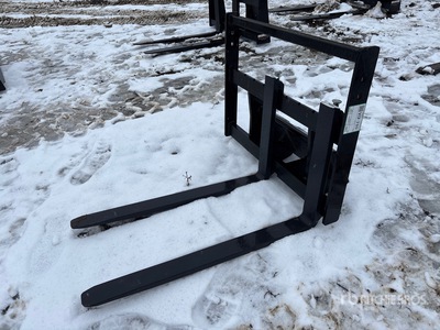 2022 Toro 22586 36 in Mini Adjustable Horquillas para minicargadora - Fits Toro (Unused)