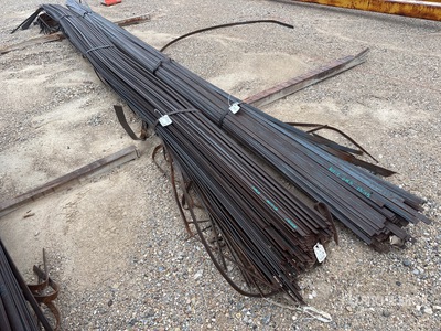 Quantity of (2) Bundles of 1 in x 3/16 in A36/520-50 24 ft Flat Bar Divers - Matériaux de construction
