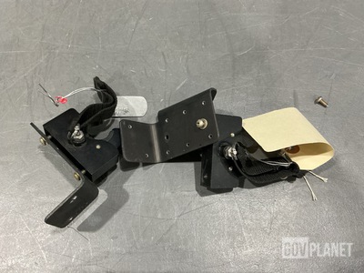 (2) 1008323-02 Multiple Angle Brackets