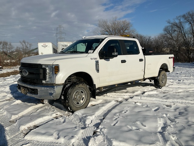 2018 Ford F-250 XL 4x4 Crew Cab Pickup 2018 Ford F-250 XL 4x4 Crew Cab Pickup