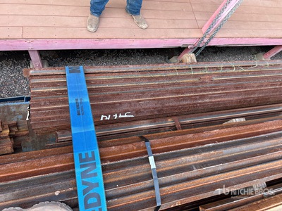 Quantity of (4) Angel Iron Varios metales