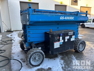 2016 Genie GS-4069DC Electric Scissor Lift