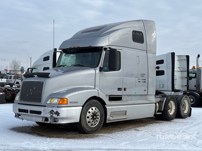 2001 Volvo VNL 6x4 T/A Sleeper Truck Tractor