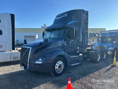 2022 Volvo VNL CNG 6x4 T/A Day Cab Truck Tractor