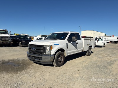 2017 Ford F-250 XL 4x2 Extended Cab Utiliteits vrachtwagen
