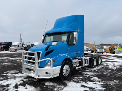 2020 Volvo VNR64T300 6x4 Day Cab Prime Mover