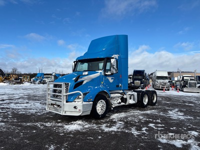 2019 Volvo VNR64T300 6x4 T/A Day Cab Truck Tractor
