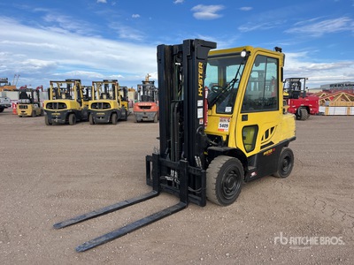 2019 Hyster H90FT 5900 lb Pneumatic Tire Chariot Élévateur