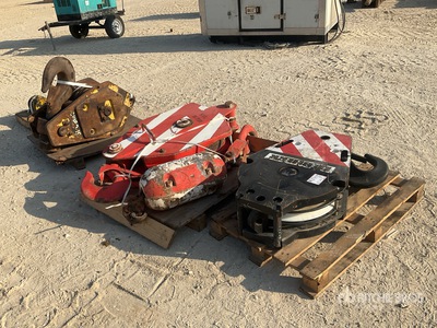 Quantity of (6) Hook Block