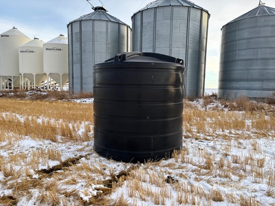 Endura Plas 1750 gal Poly Water Tank