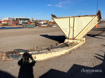 Felco Industries 24 in x 20 ft Bedding Conveyor