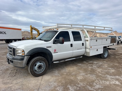 2007 Ford F-550 XL 4x2 Crew Cab Flatbed Truck