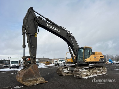 2014 Volvo EC480DL 油圧ショベル