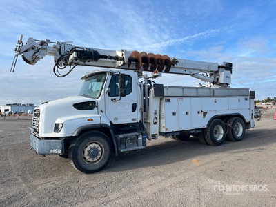 Altec D4065BTR on 2018 Freightliner 114SD 6x4 Digger Derrick Truck