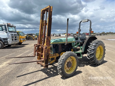 John Deere 5400 トラクター