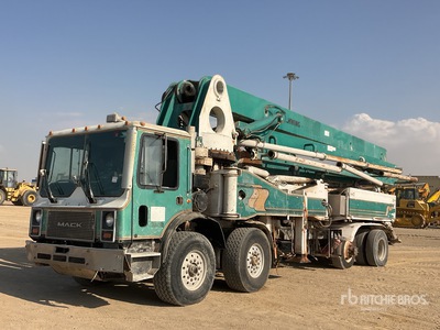 1997 Schwing KVM 42/38 42 m on 1997 Mack MR688S 8x4 Concrete Pump Truck