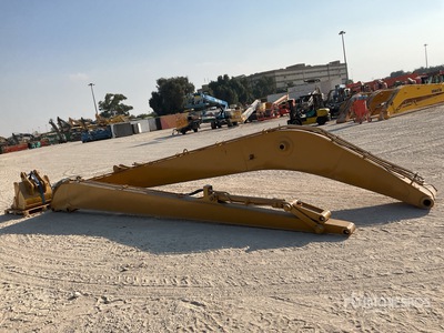18 M Long Reach Excavator Boom & Stick w/ Excavator Bucket - Fits Cat 320D