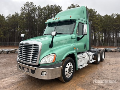 2019 Freightliner Cascadia 126 6x4 T/A Day Cab Truck Tractor
