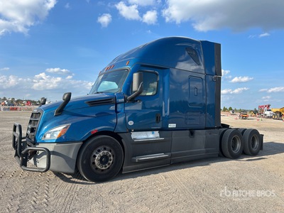 2022 Freightliner Cascadia 126 6x4 Sleeper Truck Tractor