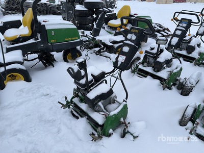 John Deere 220A Tondeuse pour verts