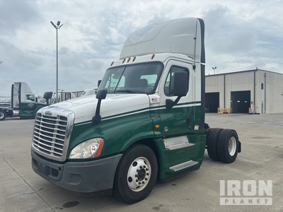 2017 Freightliner Cascadia 125 4x2 S/A Day Cab Truck Tractor