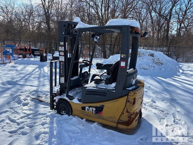 MONTACARGAS ELéCTRICO 2019 CATERPILLAR 2ET3000