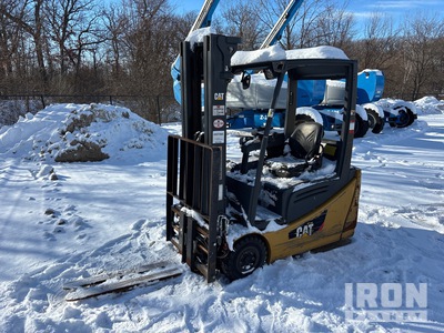 2019 Cat 2ET3000 2860 lb Electric Forklift