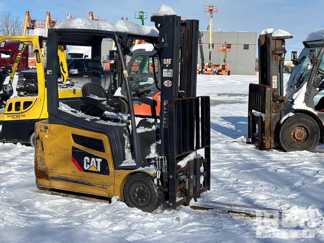 MONTACARGAS ELéCTRICO 2019 CATERPILLAR 2ET3000