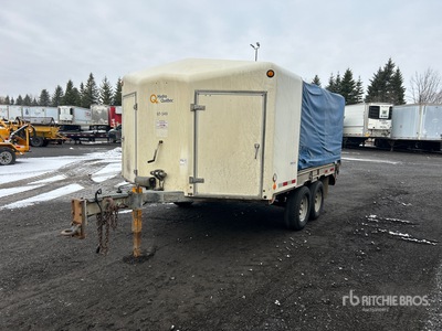 2010 13 ft T/A Enclosed Trailer